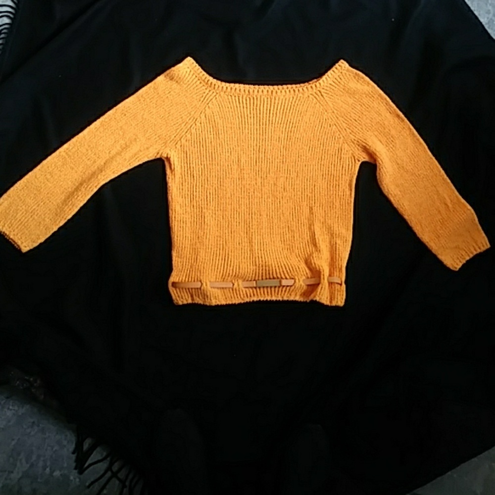 ESCADA ORANGE TOP W PULL THROUGH BELT, SMALL